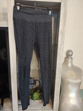 alo Yoga Women's Charcoal Heather Performance Leggings SZ M Excellent Condition